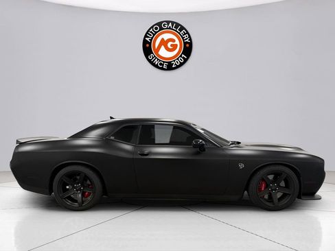 Used 2019 Dodge Challenger SRT Hellcat image 7
