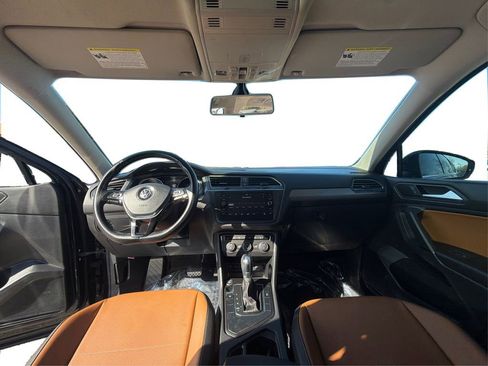 Used 2019 Volkswagen Tiguan SEL R-Line image 25
