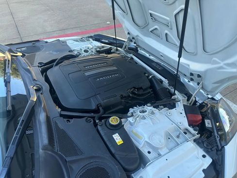 Used 2016 Jaguar F-TYPE Coupe image 25