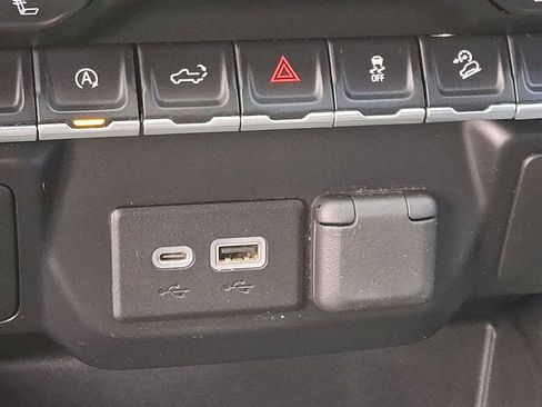 Used 2022 Chevrolet Silverado 1500 RST image 27