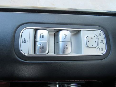 Used 2021 Mercedes-Benz G 550 image 40