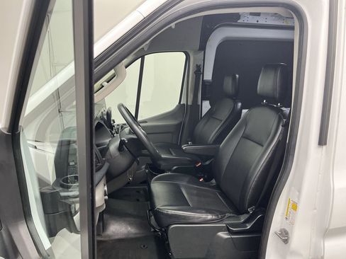 Used 2023 Ford Transit 250 Medium Roof AWD w/ Load Area Protection Package image 9