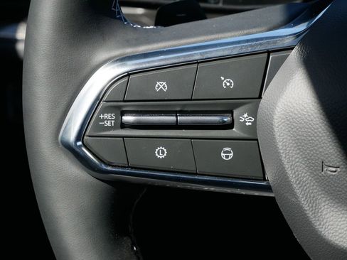 New 2026 Chevrolet Traverse High Country w/ LPO, Floor Liner Package AWD/4WD image 24