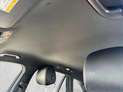 Used 2022 Mercedes-Benz GLC 300 GLC 300 image 21