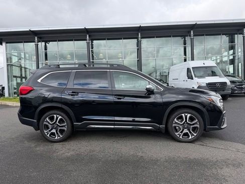 Used 2023 Subaru Ascent Limited w/ Technology Package AWD/4WD image 8