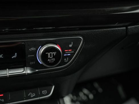 Used 2019 Audi Q5 2.0T Premium Plus AWD/4WD image 32
