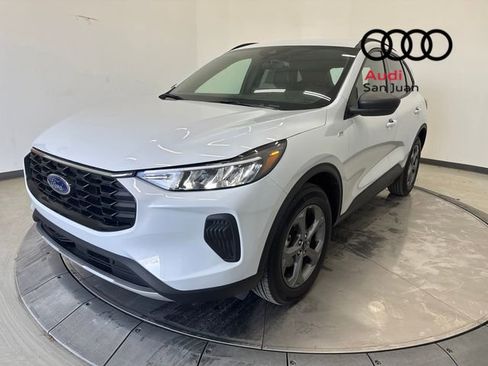 Used 2026 Ford Escape ST-Line AWD/4WD image 3