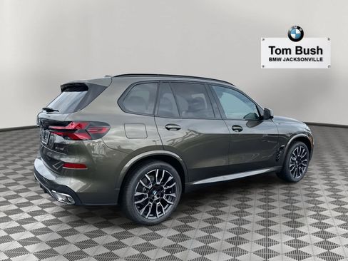 New 2026 BMW X5 sDrive40i w/ M Sport Package image 3