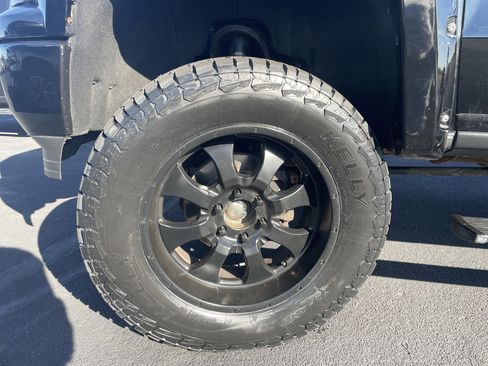 Used 2014 Chevrolet Silverado 1500 High Country image 27