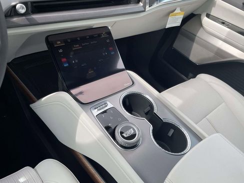 New 2026 Cadillac Vistiq Sport AWD/4WD image 27