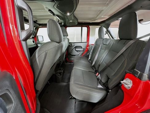 Used 2025 Jeep Wrangler Sport S image 25