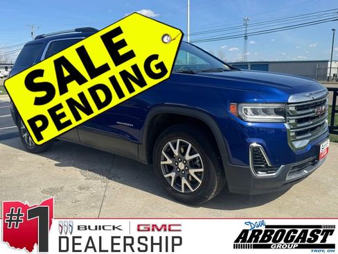 Used 2023 GMC Acadia SLE w/ Driver Convenience Package image 1