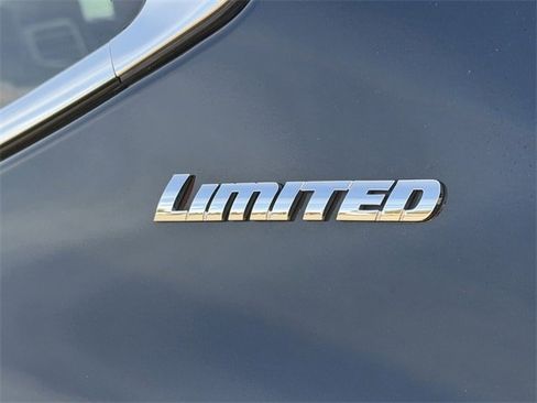 Used 2024 Toyota Tundra Limited image 9