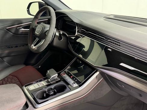 Used 2026 Audi RS Q8 performance image 32