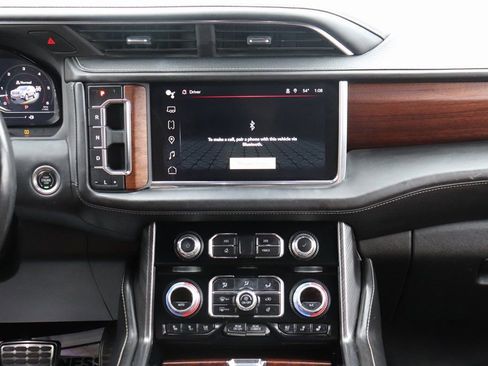 Used 2023 GMC Yukon XL Denali Ultimate AWD/4WD image 28