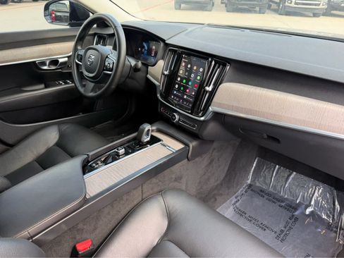 Used 2023 Volvo S90 B6 Plus AWD/4WD image 19