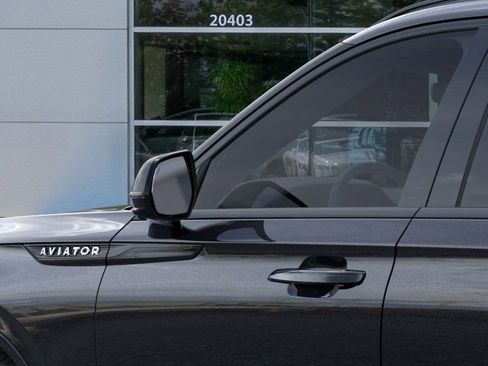 New 2025 Lincoln Aviator 2WD w/ Jet Appearance Package image 20