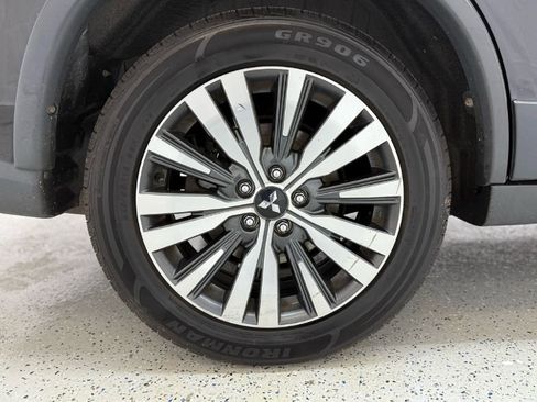 Used 2019 Mitsubishi Outlander SEL image 31