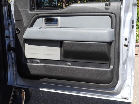 Used 2011 Ford F150 XLT w/ XLT Chrome Pkg RWD image 39