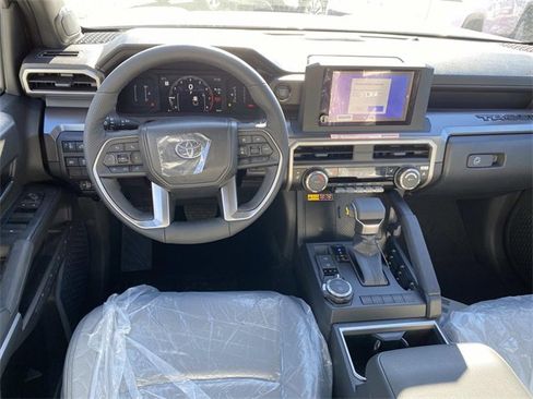New 2025 Toyota Tacoma SR5 image 8
