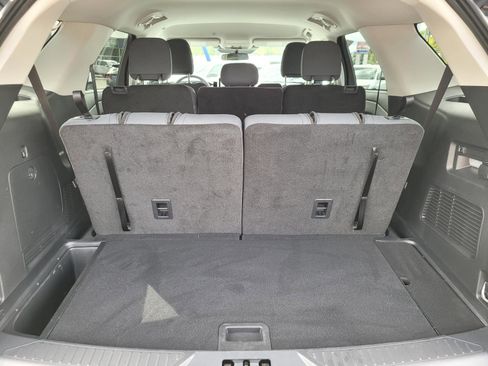 Used 2025 Ford Explorer Active image 17