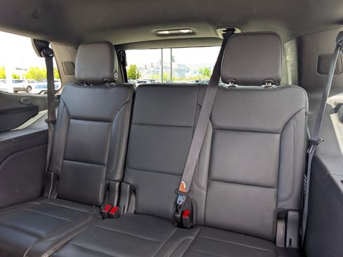 Used 2021 Chevrolet Tahoe LT w/ Luxury Package AWD/4WD image 32