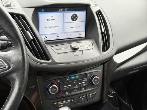 Used 2018 Ford Escape SE w/ SE Sport Appearance Package AWD/4WD image 22
