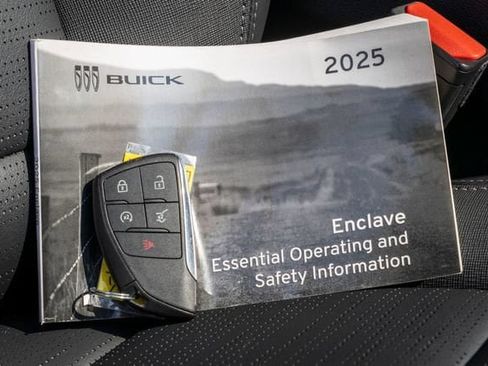 Used 2025 Buick Enclave Sport Touring AWD/4WD image 48
