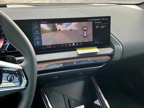 Used 2026 BMW X3 xDrive30 w/ Premium Package image 6