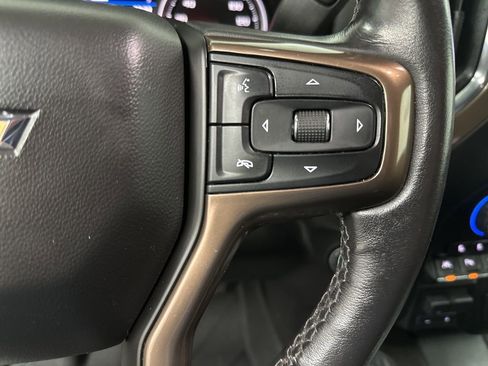 Used 2019 Chevrolet Silverado 1500 High Country w/ Technology Package image 18