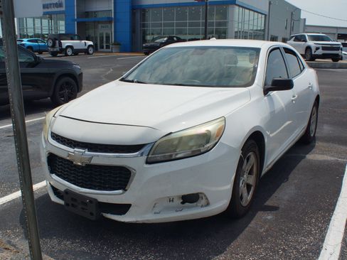 Used 2015 Chevrolet Malibu LS FWD image 1