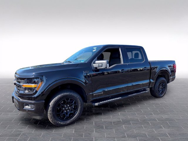 Used 2025 Ford F150 XLT w/ Equipment Group 302A MID AWD/4WD image 3