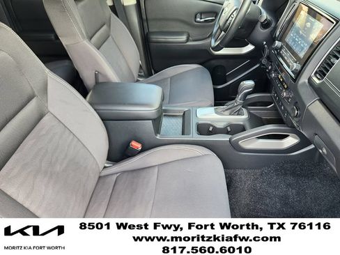 Used 2024 Nissan Frontier SV w/ SV Convenience Package RWD image 13