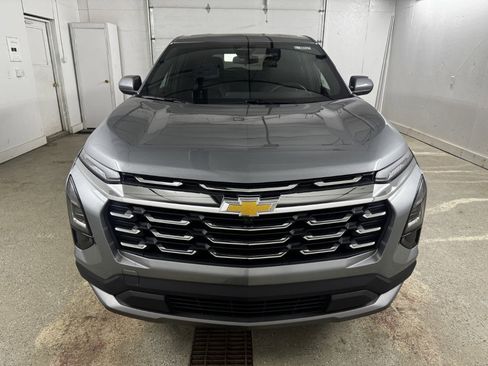 New 2026 Chevrolet Equinox LT w/ Convenience Package II image 3
