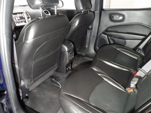 Used 2021 Jeep Compass Latitude image 9