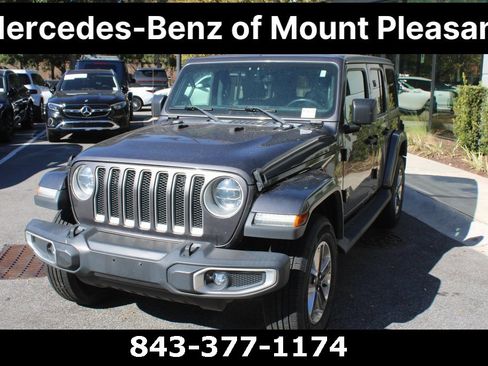 Used 2018 Jeep Wrangler Unlimited Sahara image 16