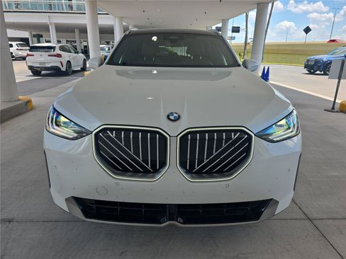 Used 2026 BMW X3 xDrive30i w/ Convenience Package AWD/4WD image 2