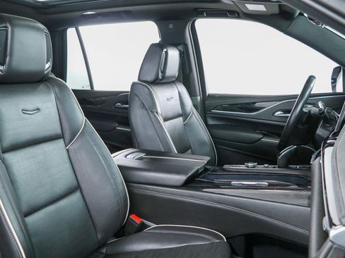 Used 2023 Cadillac Escalade Sport w/ Touring Package AWD/4WD image 33