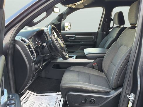 Used 2019 RAM 1500 Big Horn AWD/4WD image 11