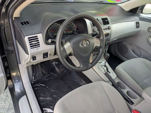 Used 2011 Toyota Corolla LE FWD image 12