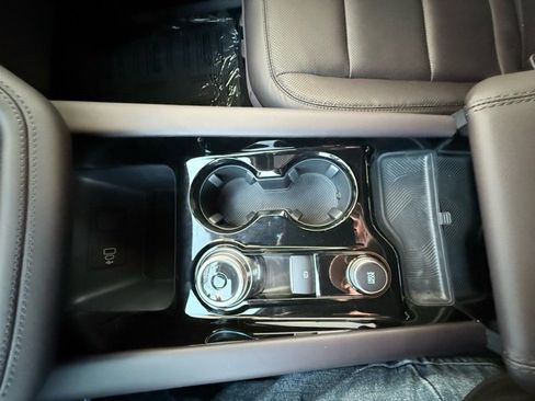 Used 2026 Ford Explorer Platinum w/ LUX Leather Package image 51