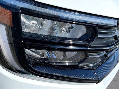Used 2025 Ford Expedition Active AWD/4WD image 27