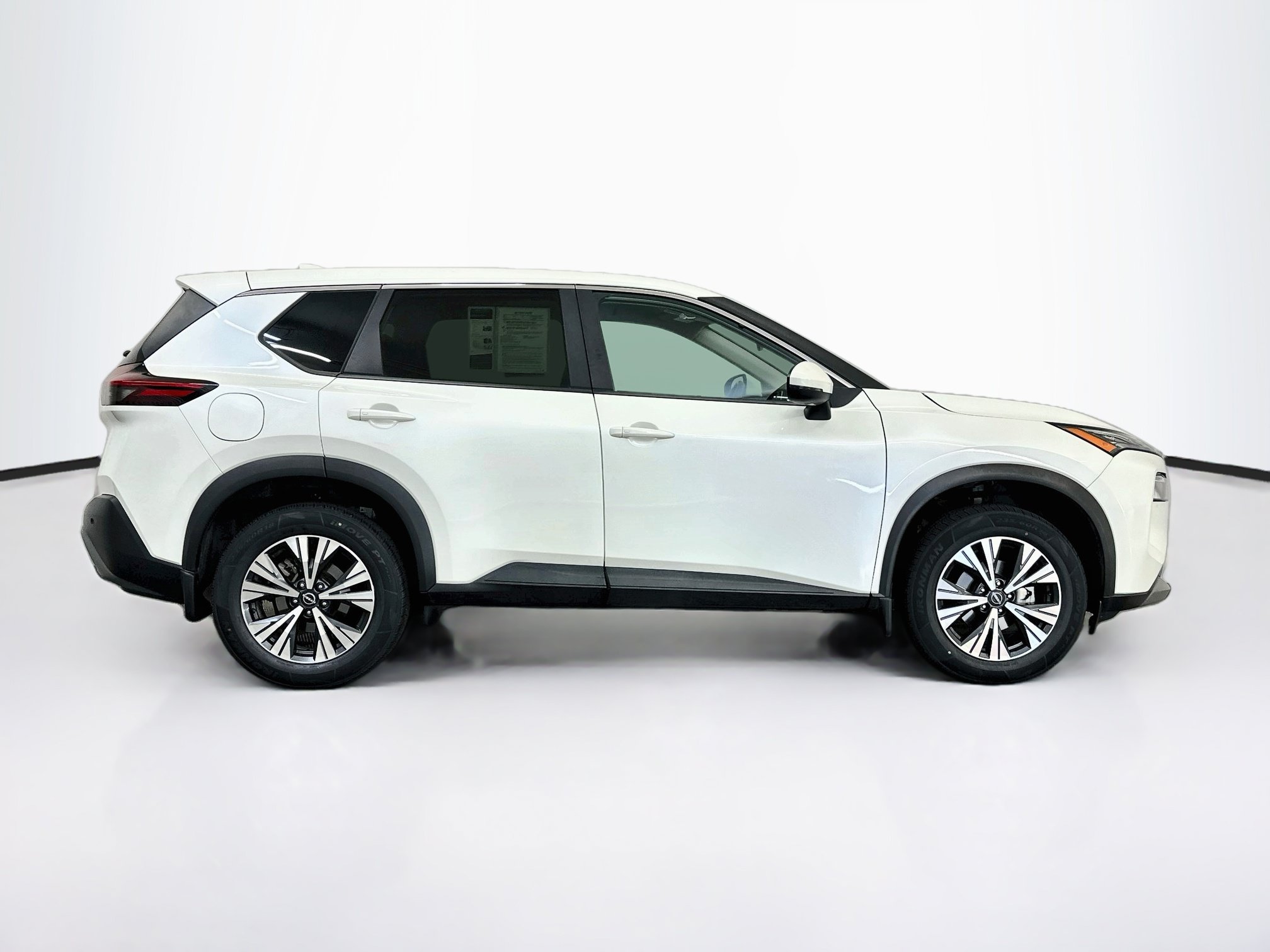 Used 2023 Nissan Rogue SV AWD/4WD image 10
