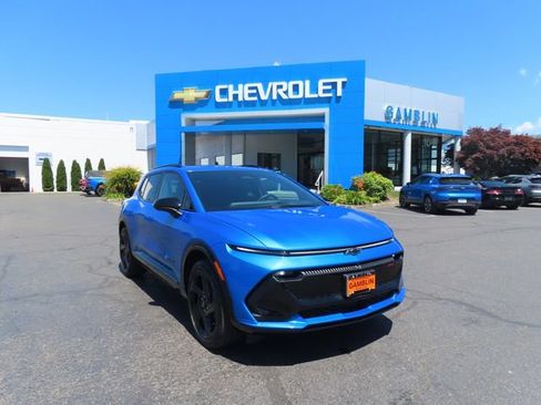 Certified 2025 Chevrolet Equinox EV RS w/ Convenience Package II AWD/4WD image 46
