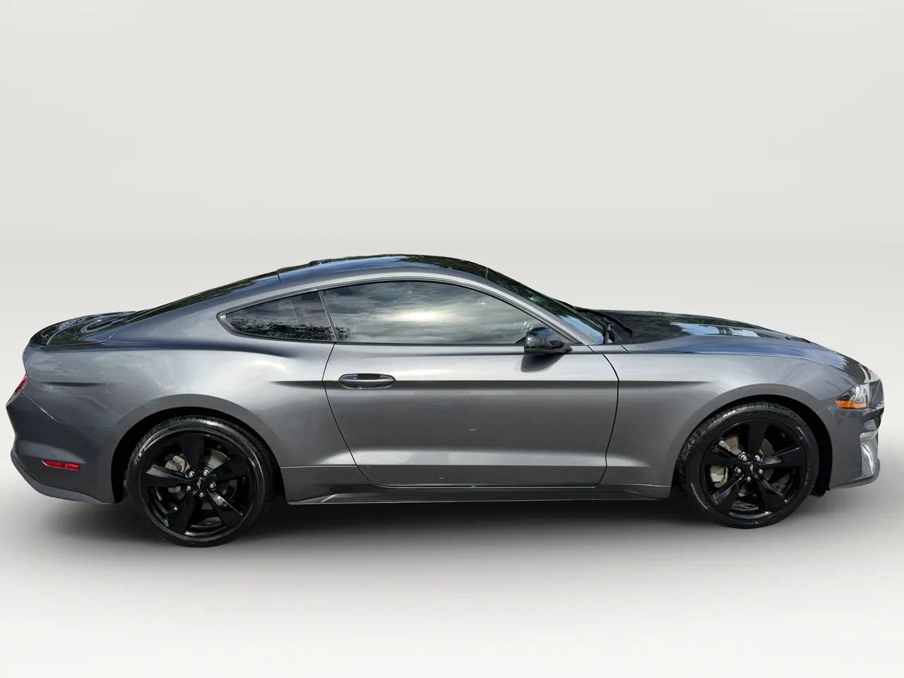 Used 2022 Ford Mustang Premium w/ Equipment Group 201A RWD image 2