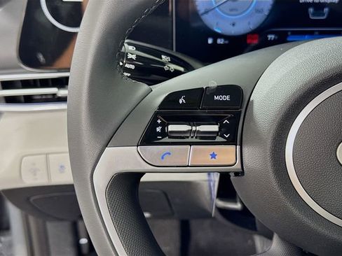 New 2026 Hyundai Elantra Limited FWD image 17