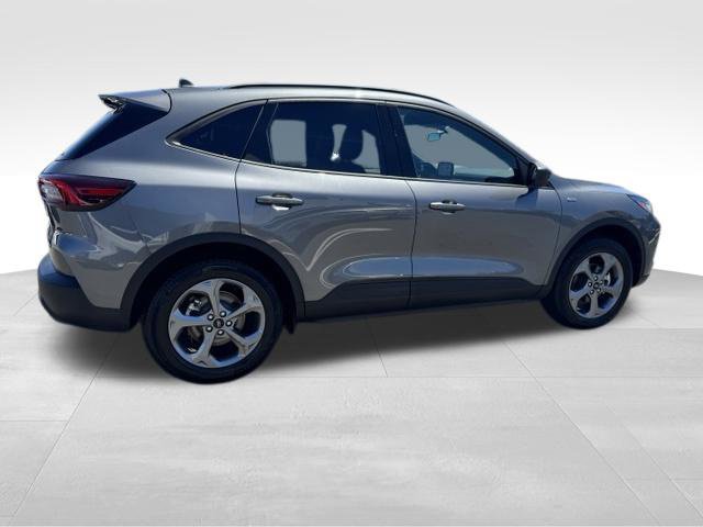 Used 2026 Ford Escape ST-Line AWD/4WD image 3