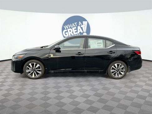 Certified 2025 Nissan Sentra SV w/ SV Premium Package image 4