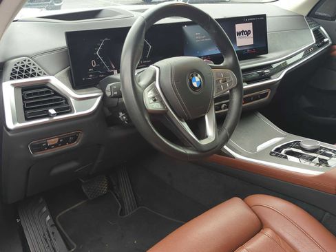 Certified 2023 BMW X7 xDrive40i w/ Premium Package image 15