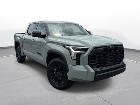 Used 2025 Toyota Tundra Limited w/ TRD Off-Road Package AWD/4WD image 4
